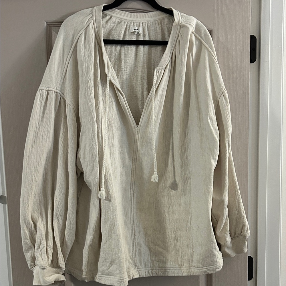 Aerie Cream V-Neck Tunic Top